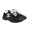 Runner Black White